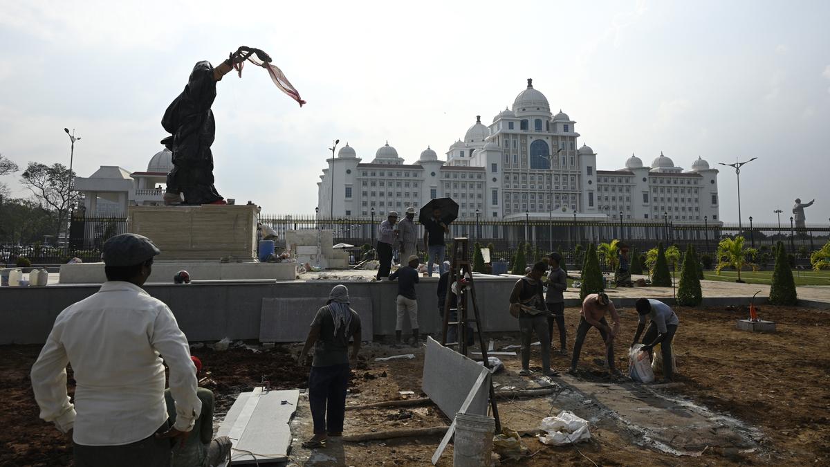 Telangana CM Revanth vows to unveil Rajiv Gandhi statue at any cost, slams BRS