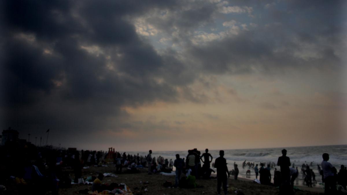 Depression over Bay of Bengal likely to become low-intensity cyclone by Tuesday