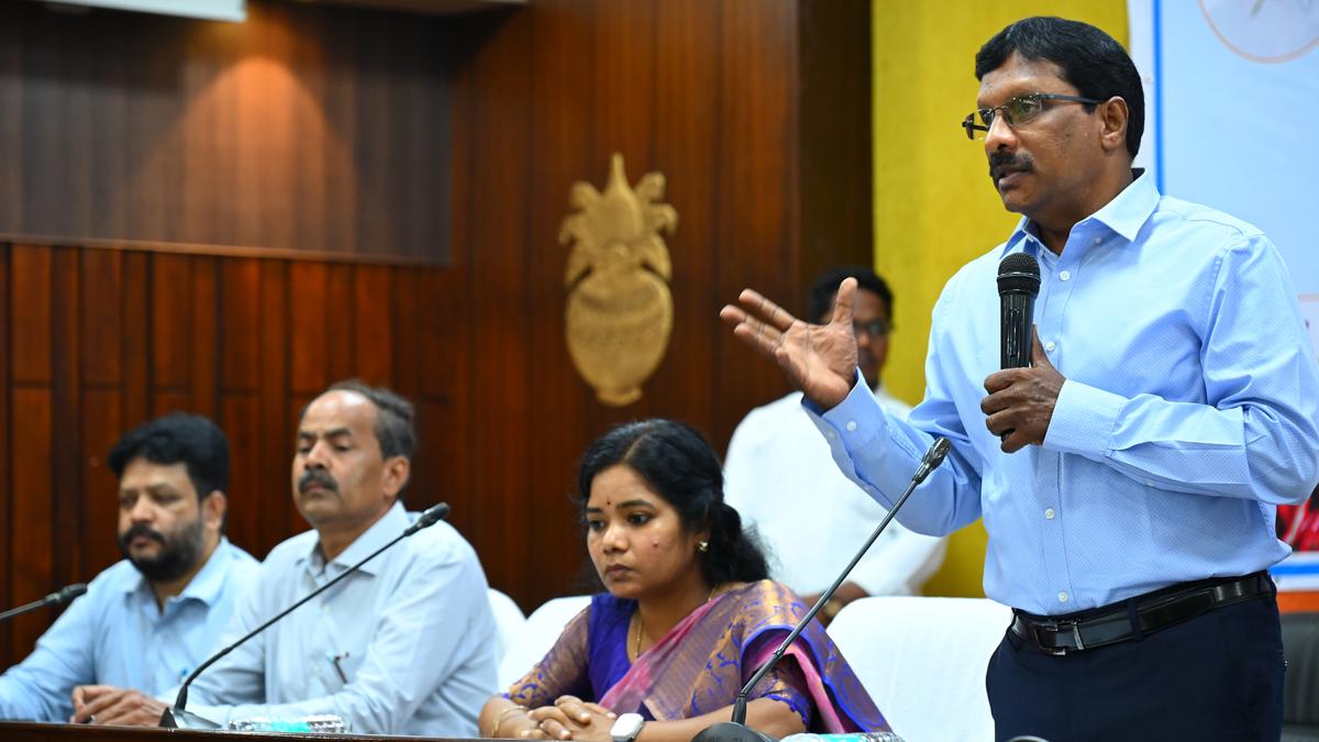 Farmers should switch over to multi-cropping for better returns, says official