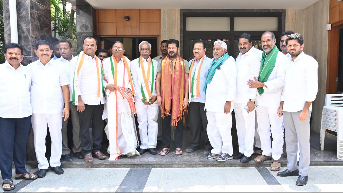 Former minister Venugopal Chary, former MLC D Rajeshwar Rao join the Congress