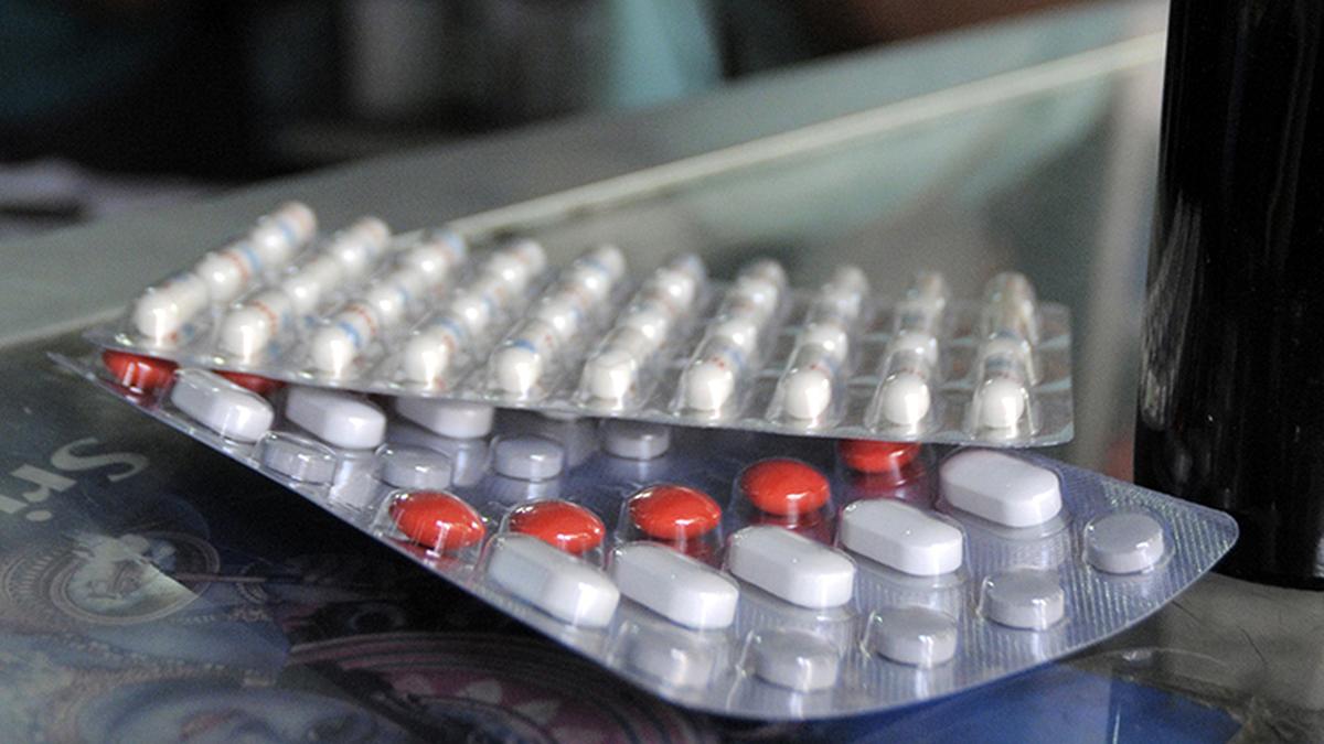 Pharmacy in Kochi accused of selling prescription drugs over the counter