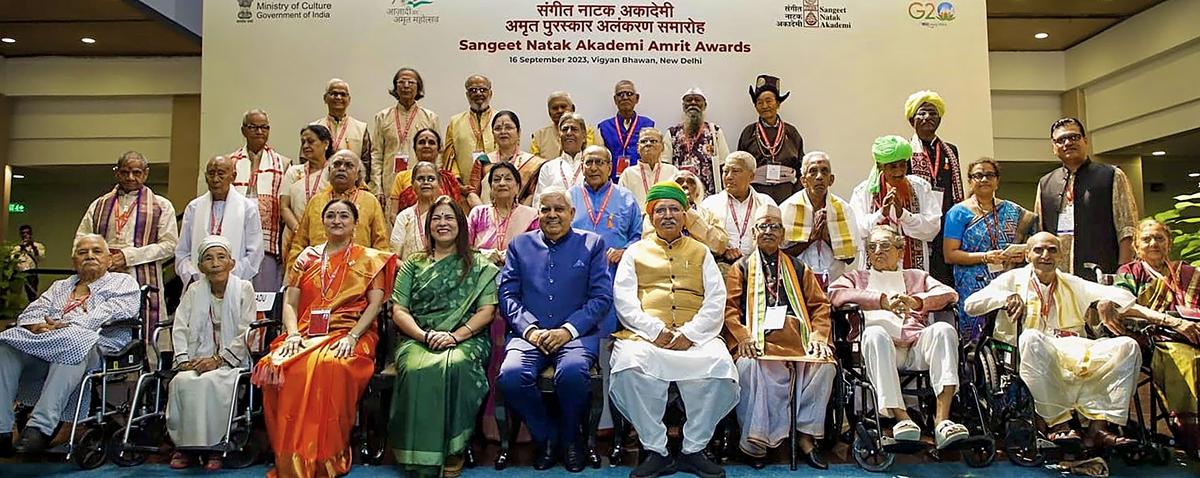 84 artists conferred with Sangeet Natak Akademi Amrit Awards - Jammu Links  News