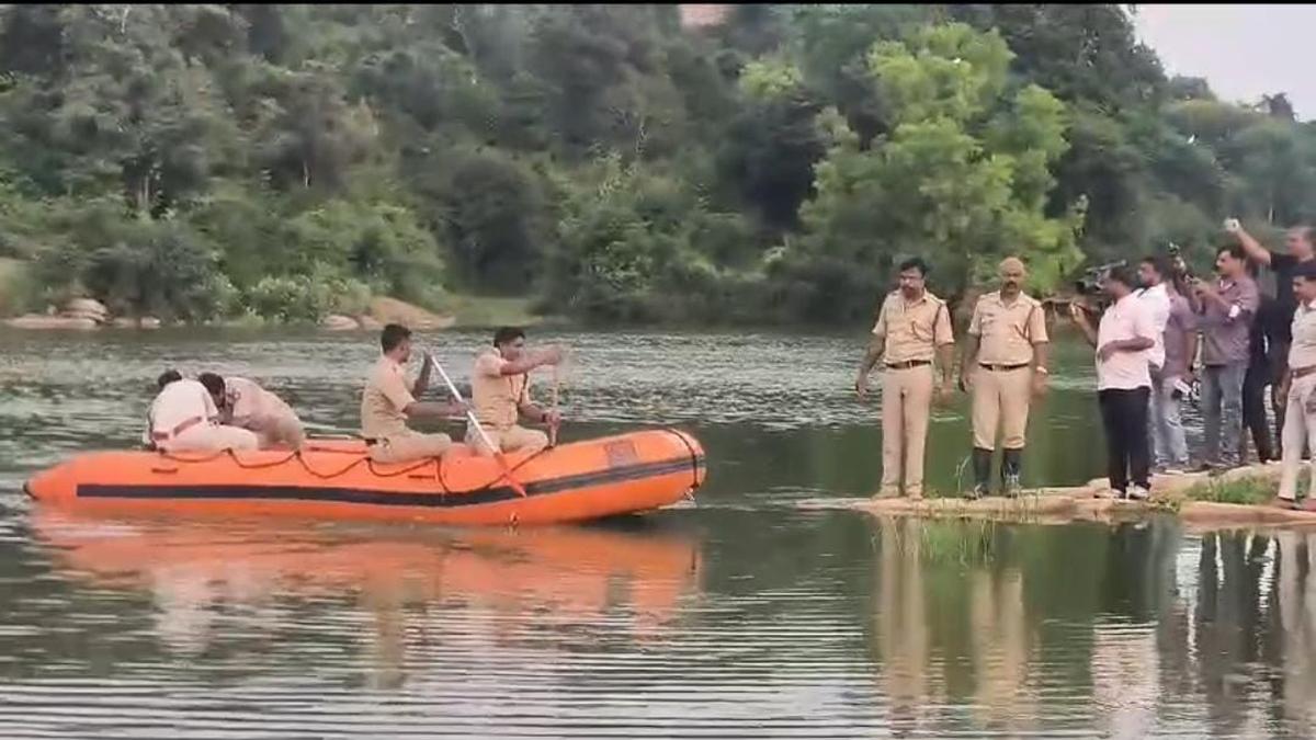 Kavadi drowns while bathing elephant in Bannerghatta Biological Park