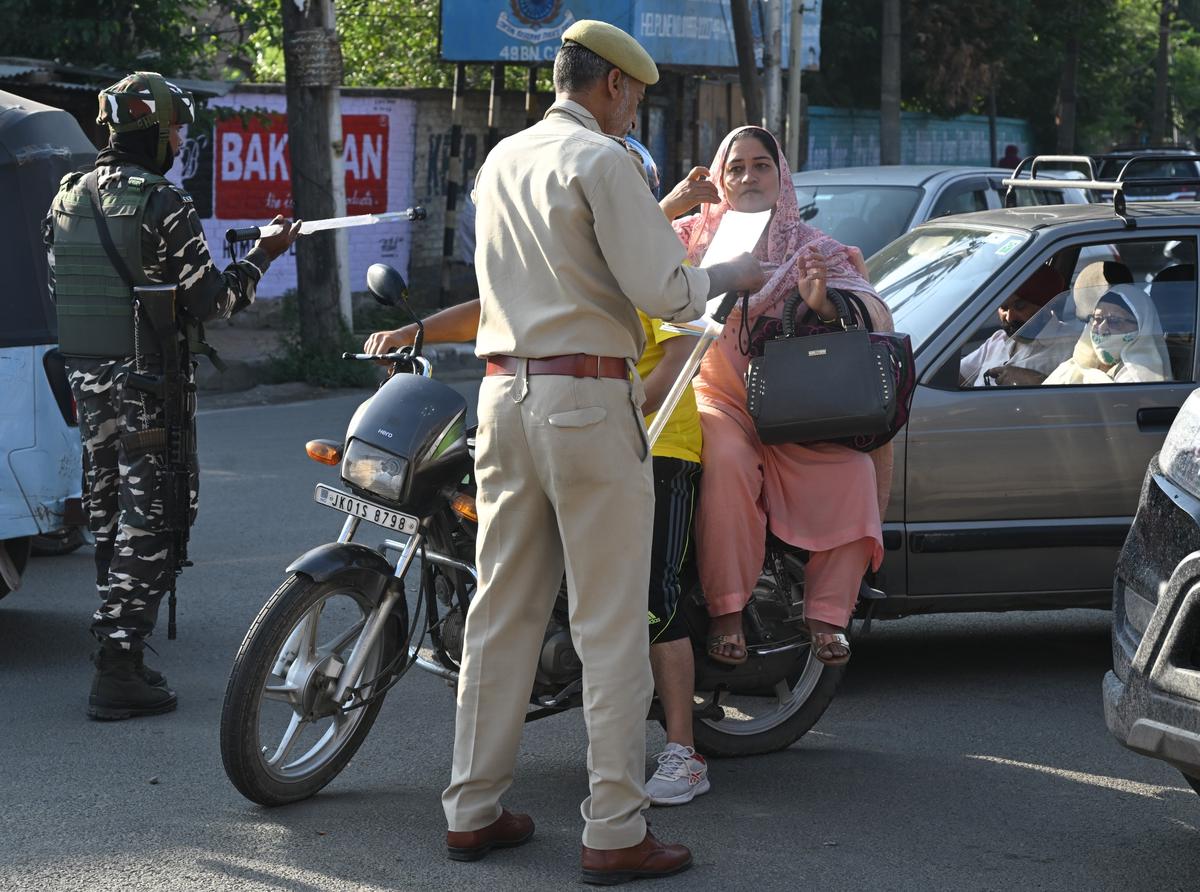 Jammu and Kashmir police has erected barricades at several places in Srinagar city as the administration has denied permission to all political parties intending to proceed towards ‘Martyrs Graveyard’ at Khawaja Bazar on July 13, 2025.