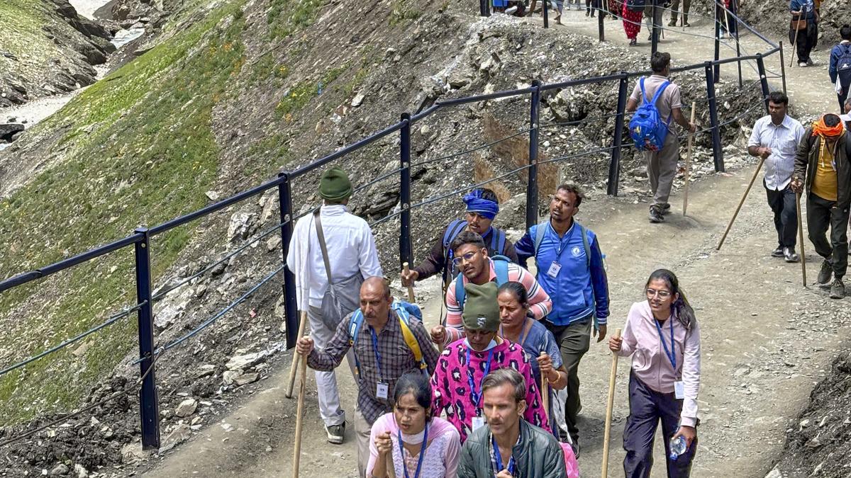 Amarnath Yatra: Fresh batch of over 7,000 pilgrims leave from Jammu base camp