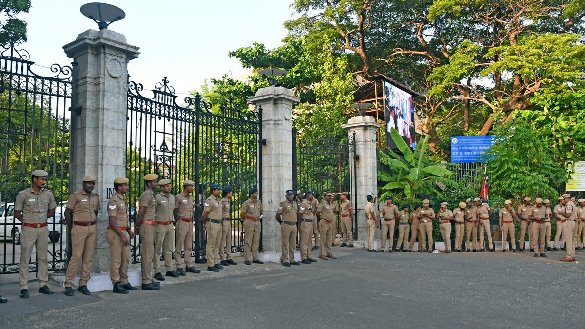 V. Senthilbalaji arrest | Madras High Court orders shifting of Minister to Kauvery Hospital from Government Omandurar hospital