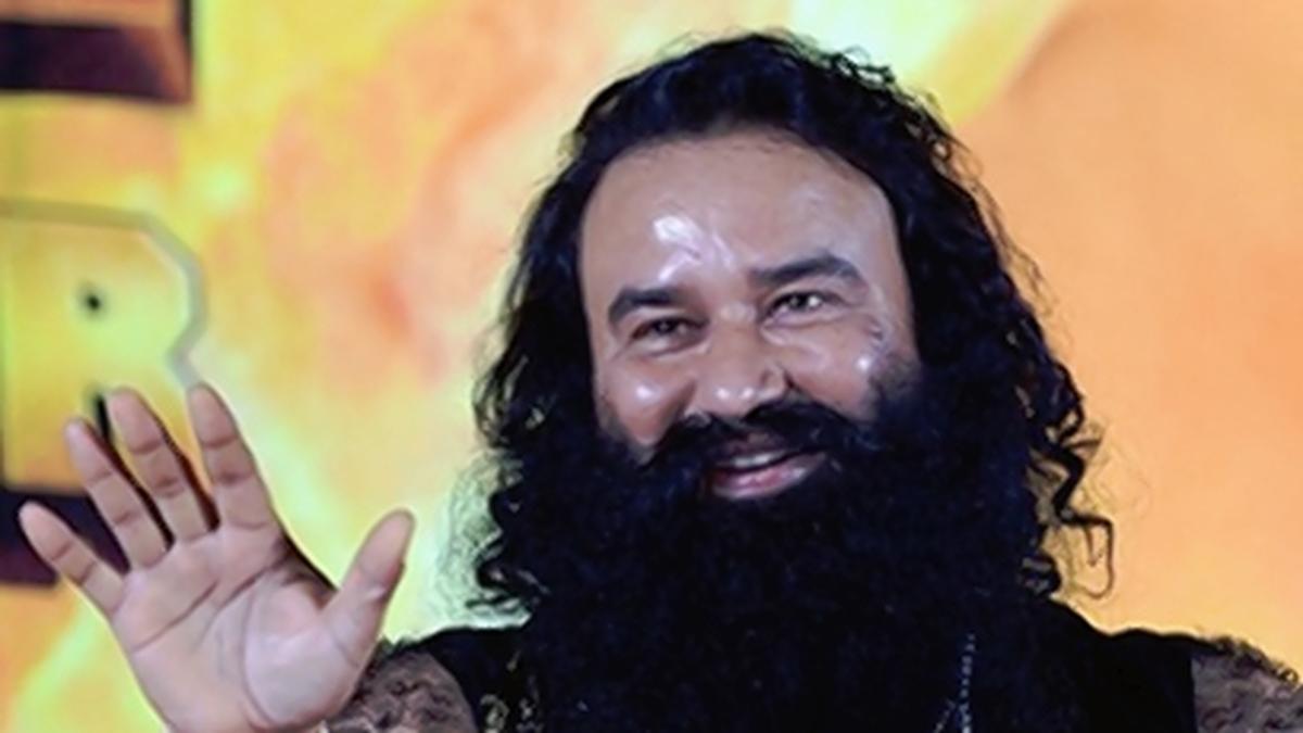 Supreme Court asks Gurmeet Ram Rahim, others to respond to CBI plea against their acquittal in 2002 murder case