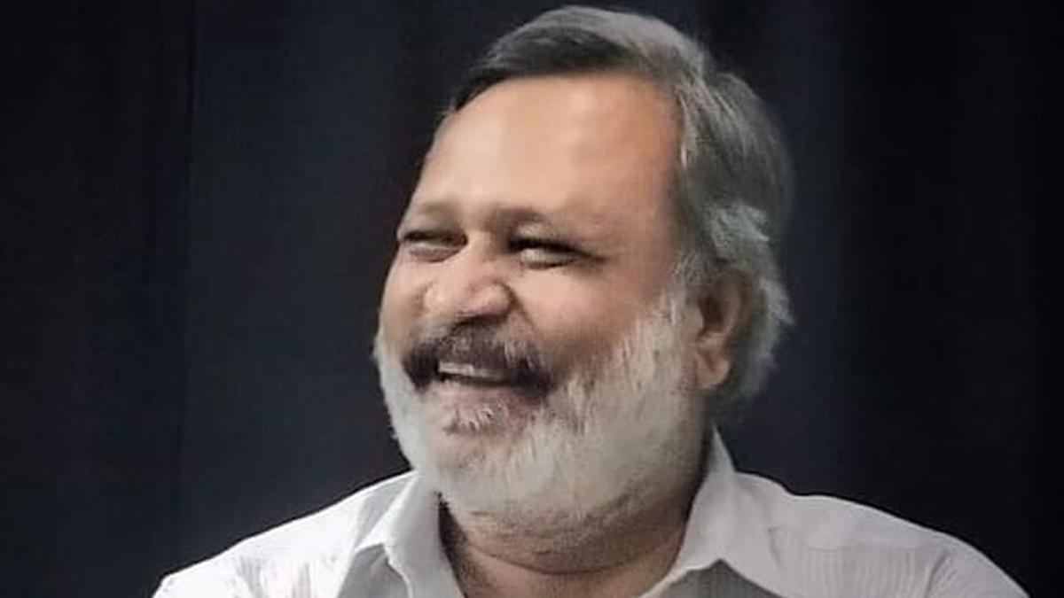 Photography teacher at Andhra University passes away