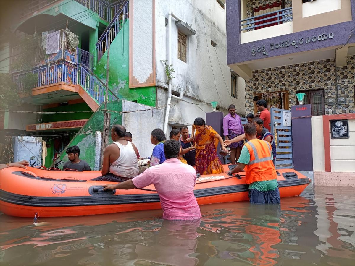 Ananthapuram Sex Video Telugu - 2,000 houses in 15 colonies in Anantapur inundated as rains continue - The  Hindu