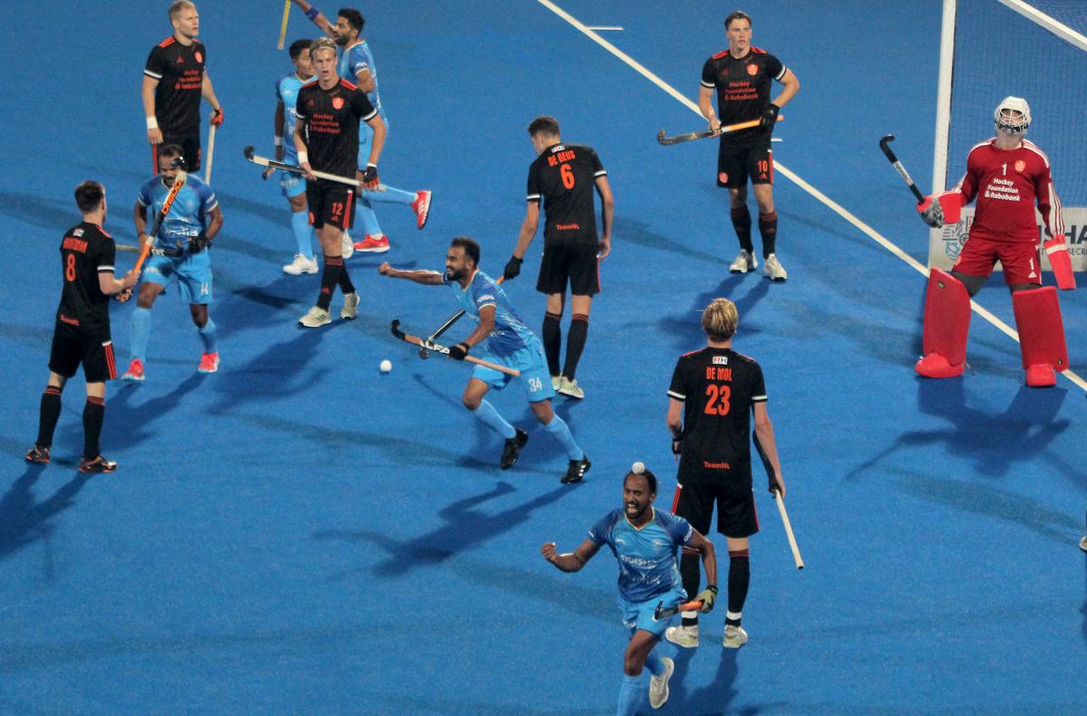 FIH Professionele Liga |  India vecht terug om gelijk te spelen met Nederland en een bonuspunt te winnen in de penalty shootout