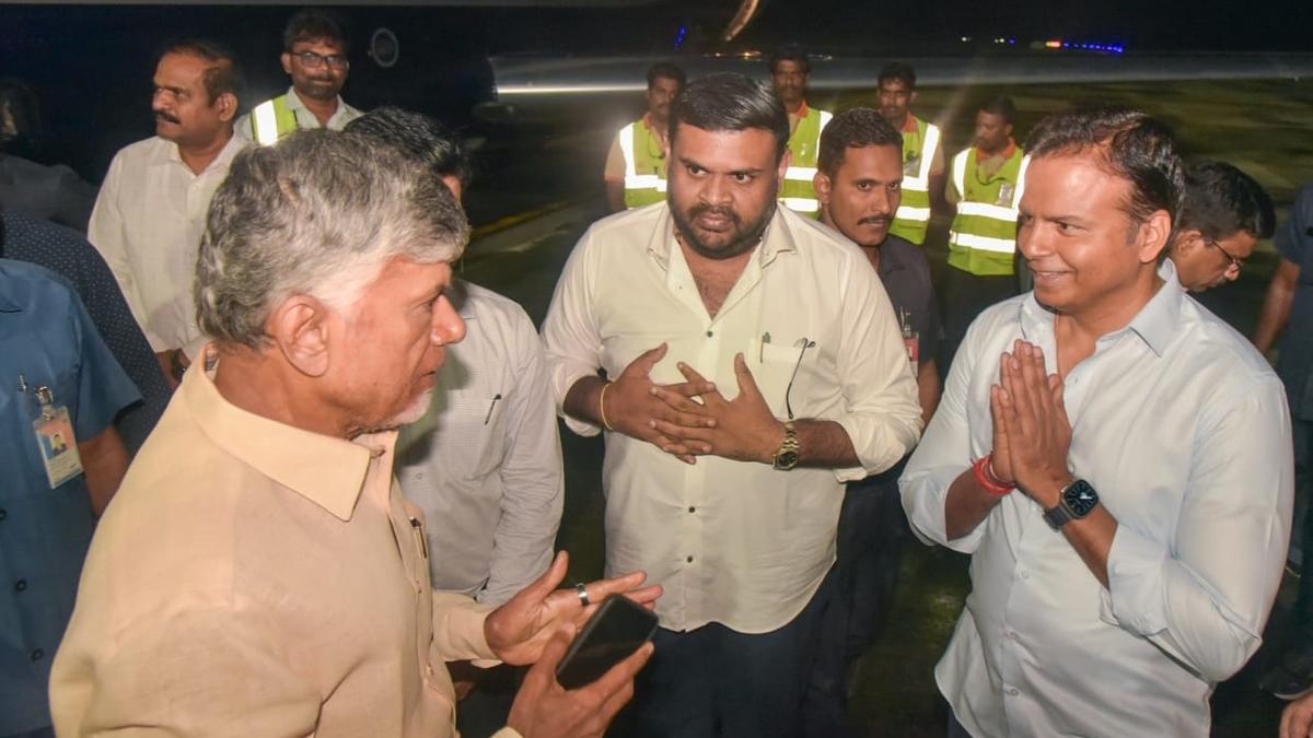 Chandrababu Naidu lands in Tirupati to participate in funeral rites of his brother