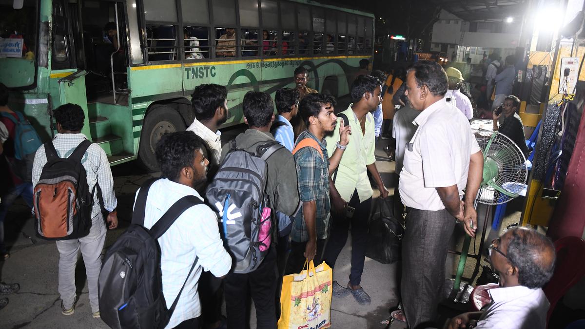 Passengers throng five bus termini to proceed to native places for Deepavali festival