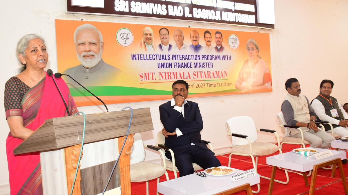 Nirmala Sitharaman meets intellectuals, businessmen, industrialists in Kalaburagi