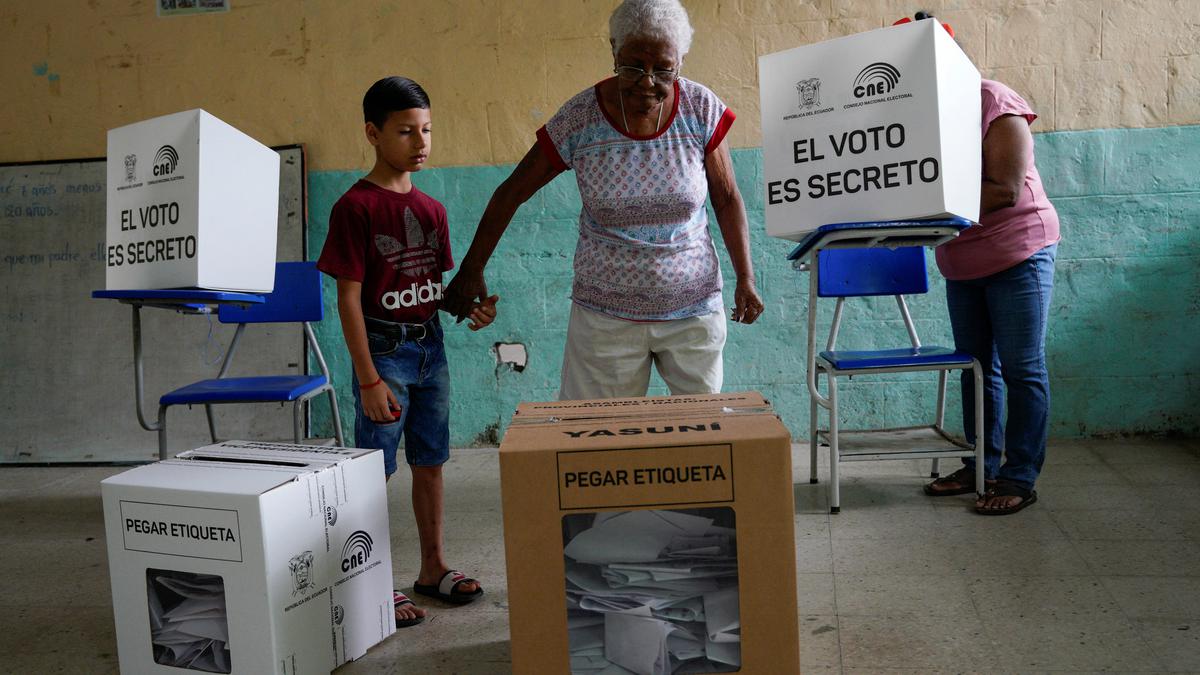 Ecuadorians are choosing a new president amid increasing violence that may scare away voters