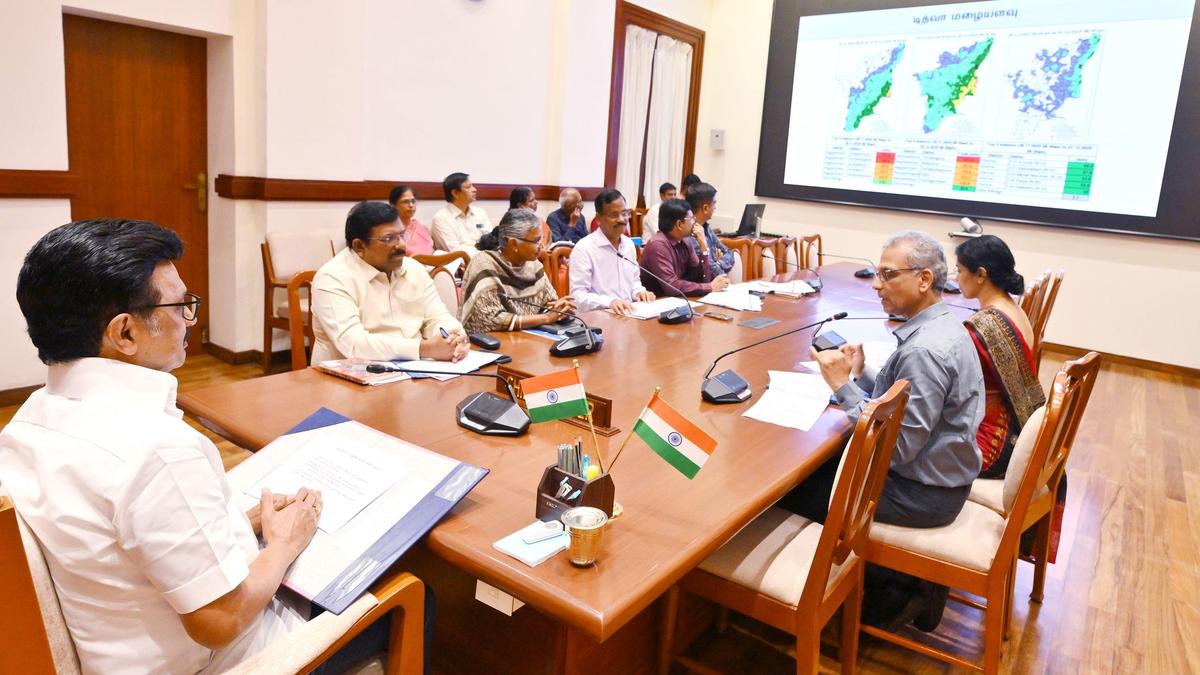 Stalin instructs officials to take steps to drain rainwater from agricultural land