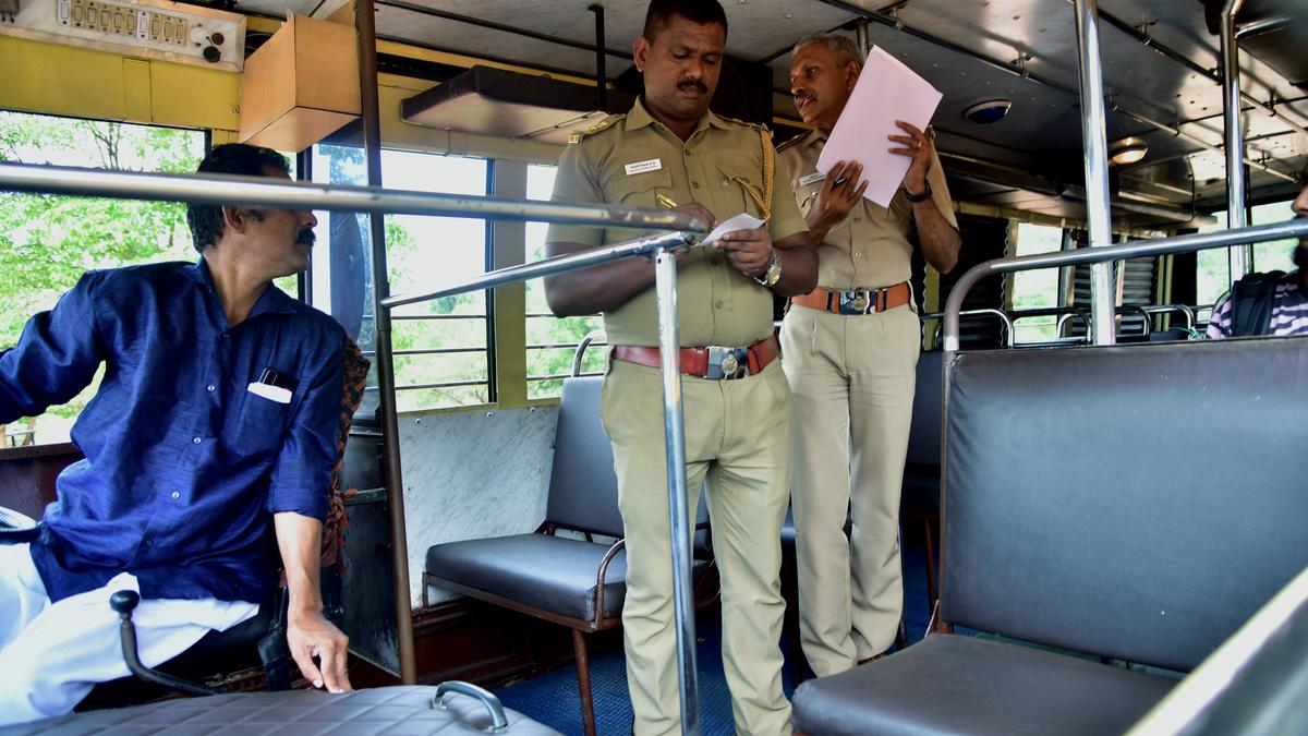 DDE asks schools to make campuses safe, student-friendly in Palakkad