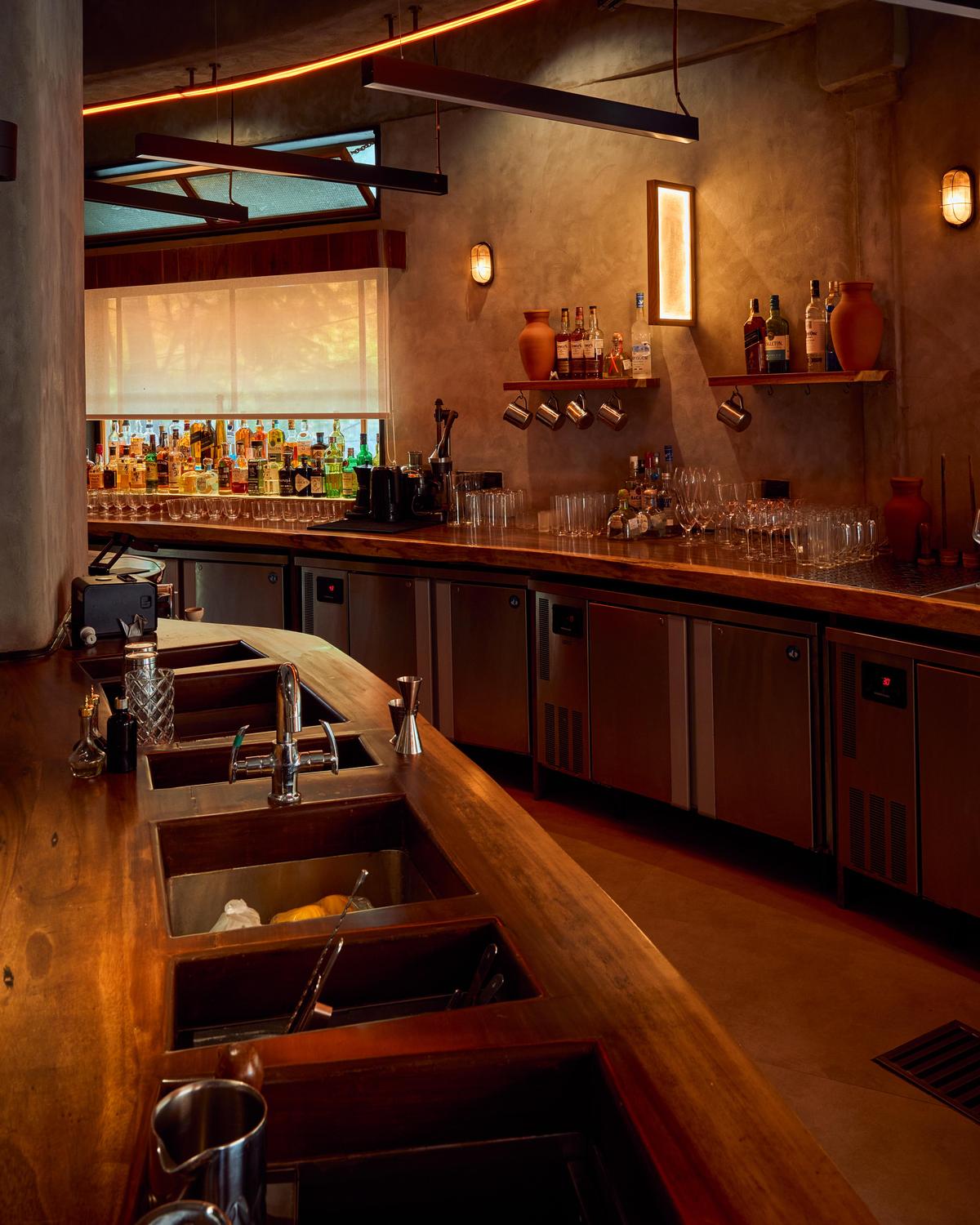 The curved bar at Yokocho