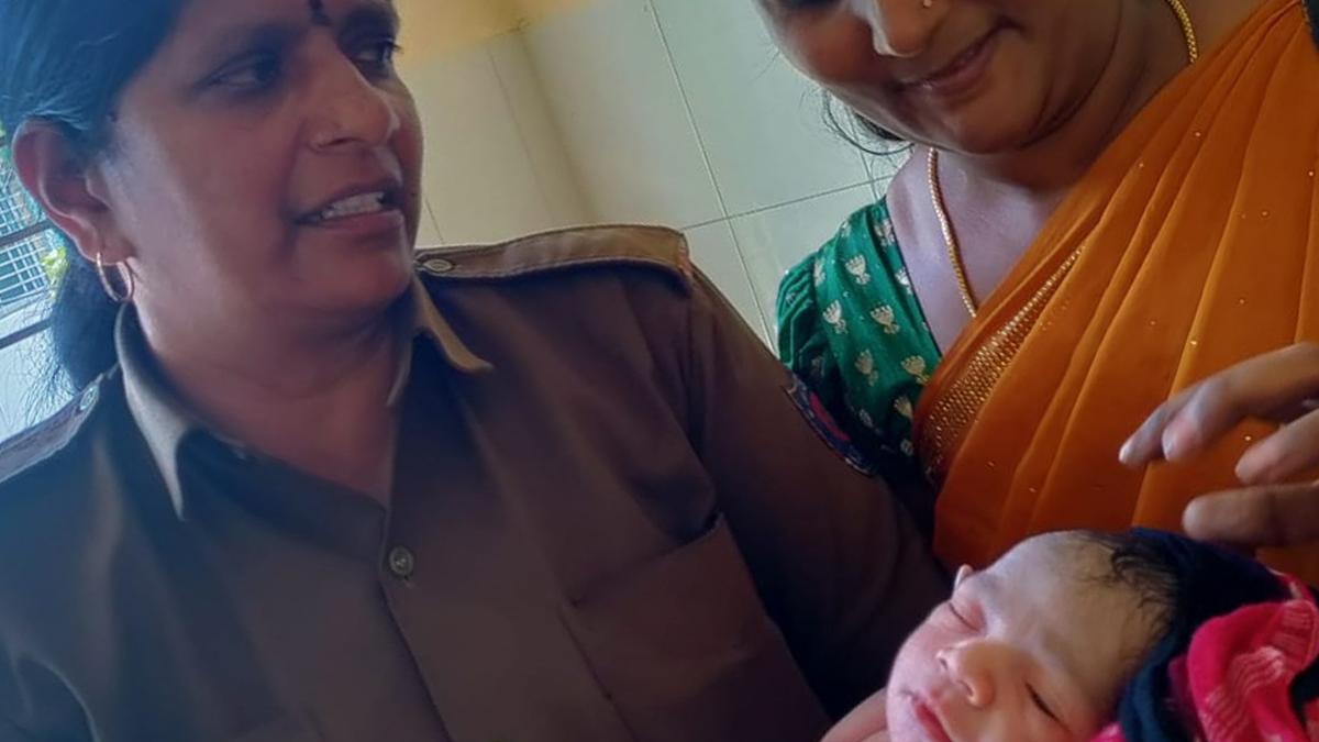 When a conductor’s past experience in a hospital labour ward came in handy on a bus