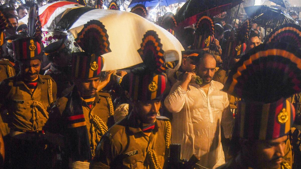 Baba Siddique shot dead Updates: Baba Siddique cremated at Bada Qabrastan, Mumbai with full state honours