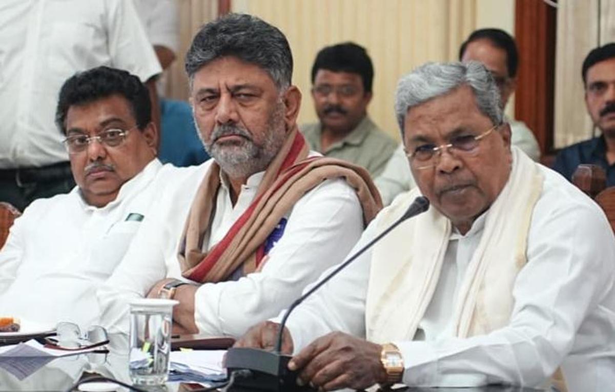 Karnataka enhances sugarcane FRP by ₹100; farmers call off strike - The Hindu