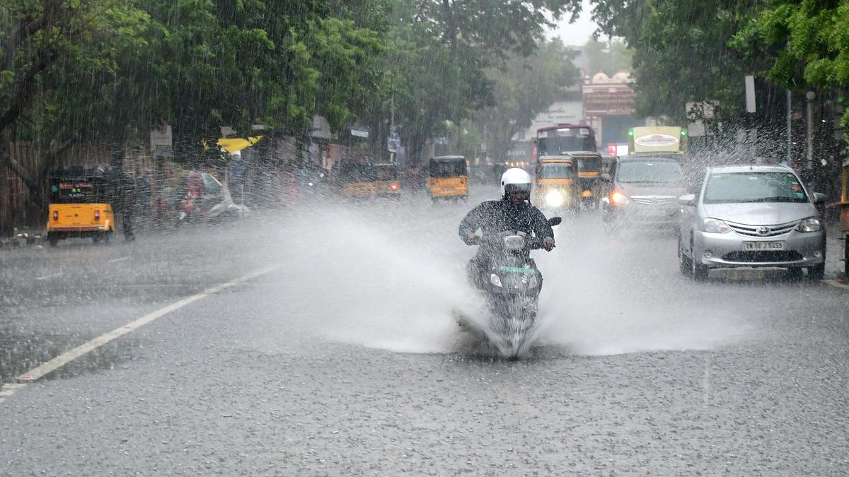 Thunderstorms lash many parts of Chennai on June 22 - The Hindu