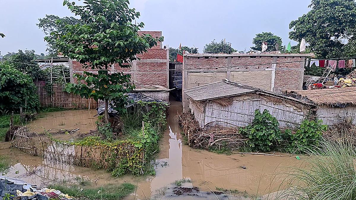 Nitish Kumar ‘repeatedly’ raised Bagmati river flooding concerns with former Nepal PM Prachanda