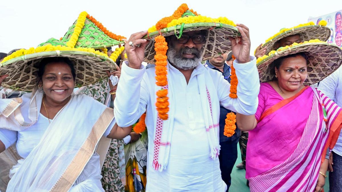 Jharkhand CM Hemant Soren accuses BJP of poaching MLAs amid speculation of Champai Soren switching sides