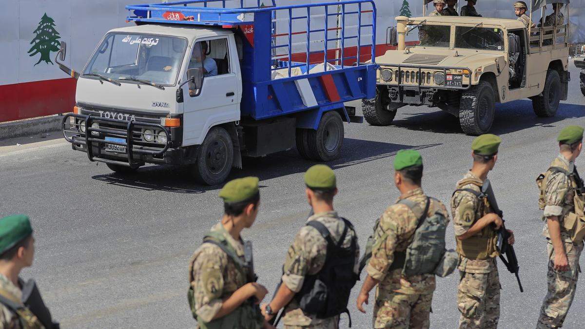 https://th-i.thgim.com/public/incoming/msay8y/article70045405.ece/alternates/LANDSCAPE_1200/Lebanon_Palestinian_Weapons_92231.jpg