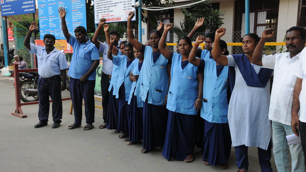Contract workers at Erode GH begin indefinite strike