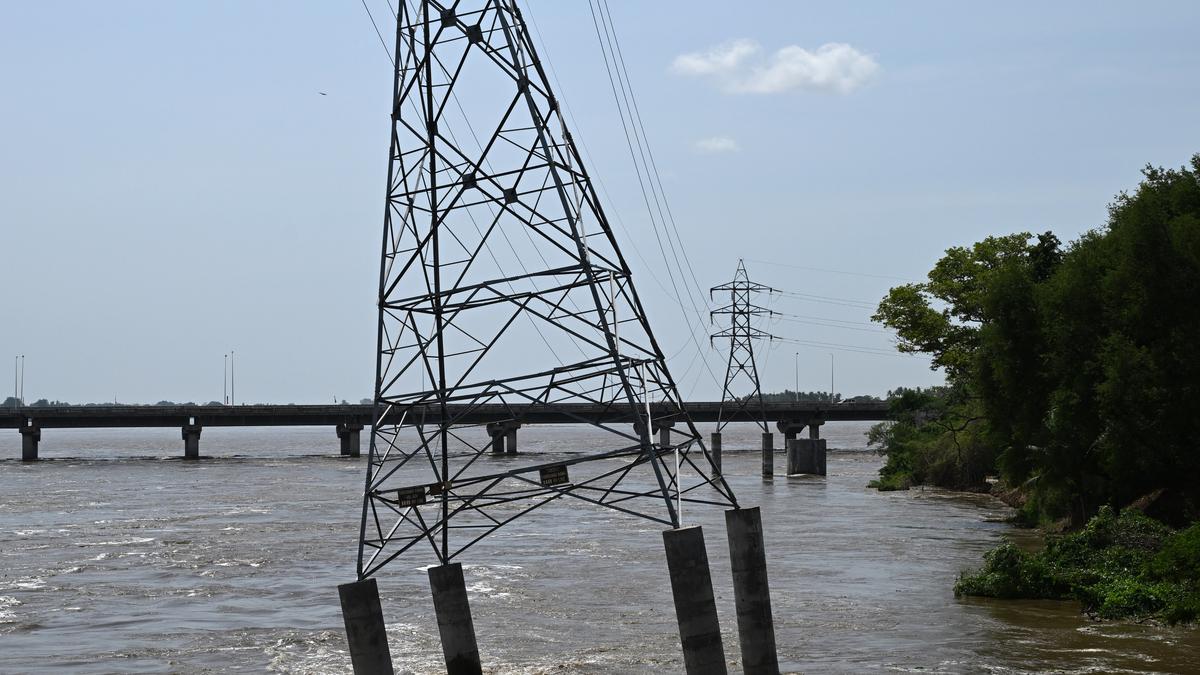 Power supply disrupted in Thiruvanaikoil as HT transmission tower leans in the Kollidam