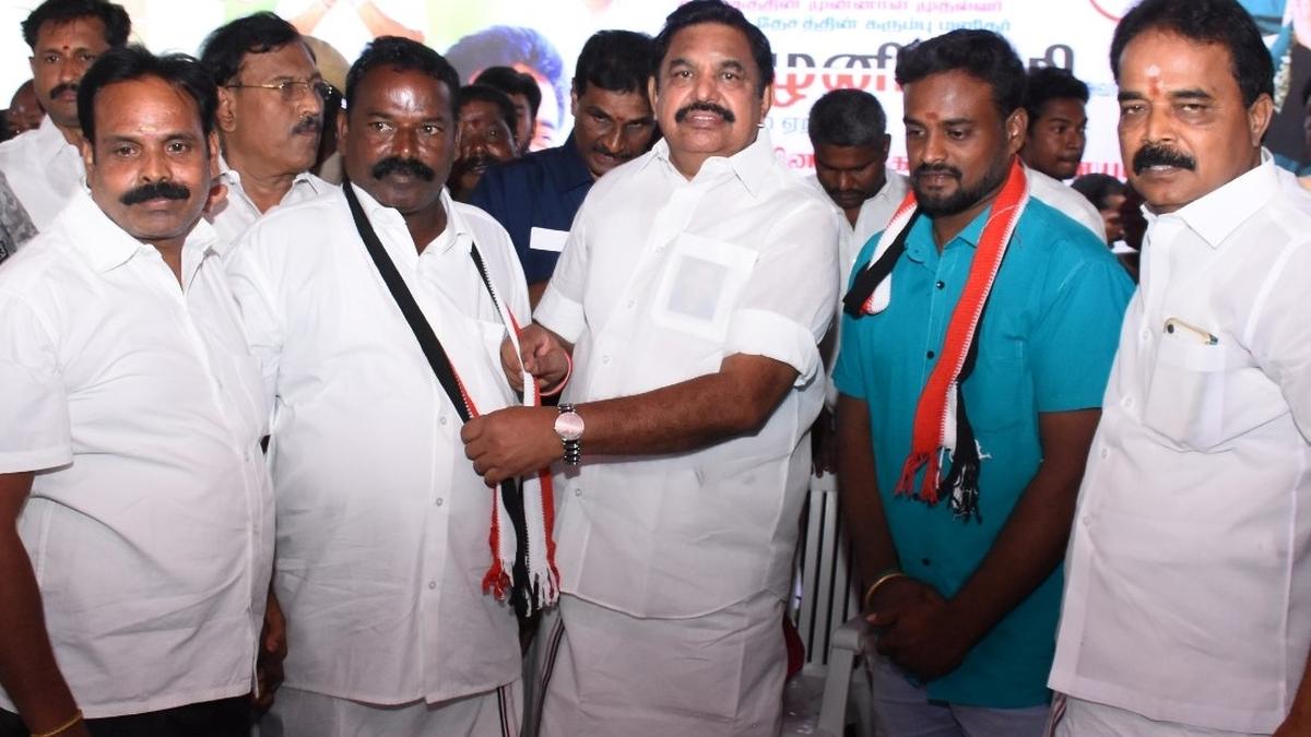 Drop Senthilbalaji from the Cabinet, Palaniswami tells Stalin