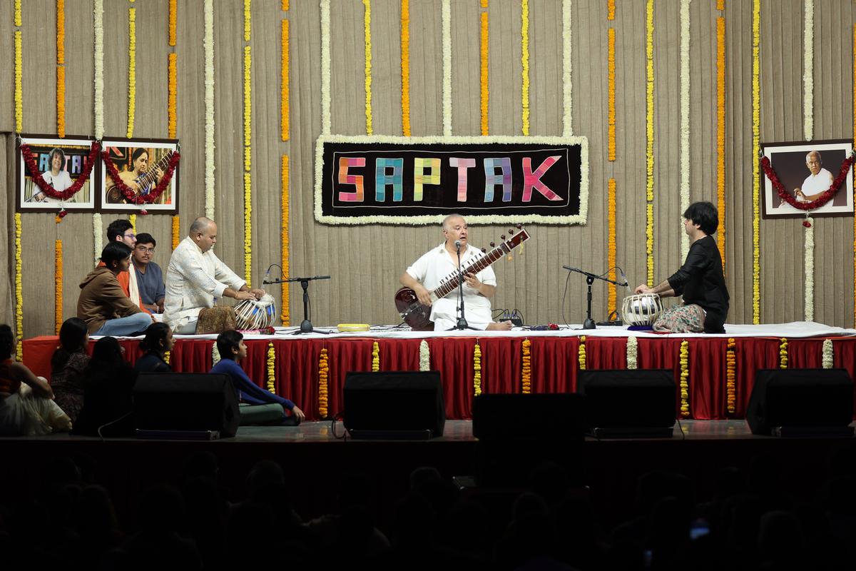 Ustad Shujaat Khan tolerated himself for the audience as usual.