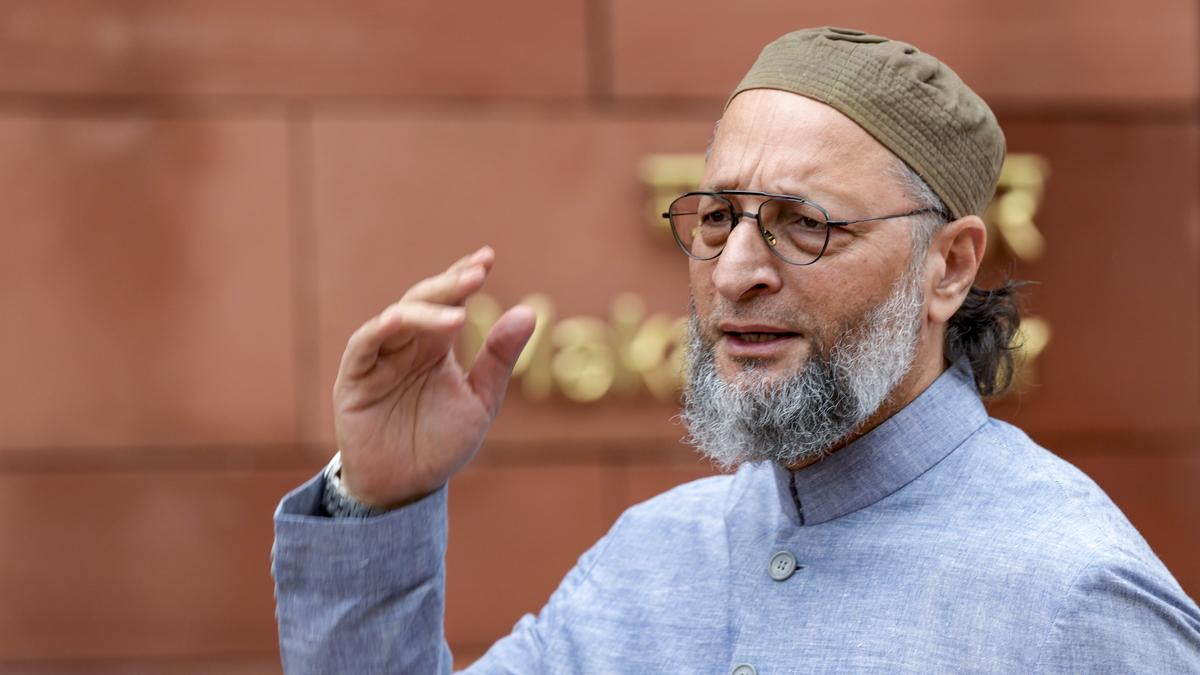 Owaisi condemns Pakistan Army chief Asim Munir’s remarks, demands political response from Modi government