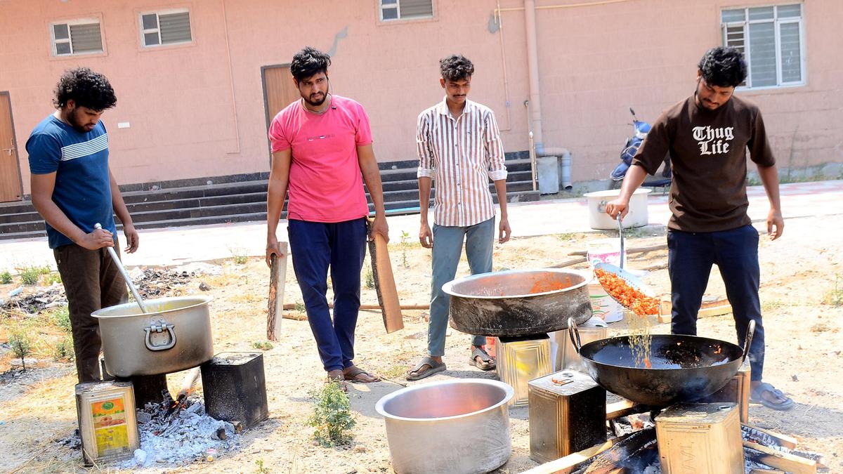 Commercial LPG supplies in Telangana meeting only 20% demand; Uttam urges Centre for more commercial cylinders