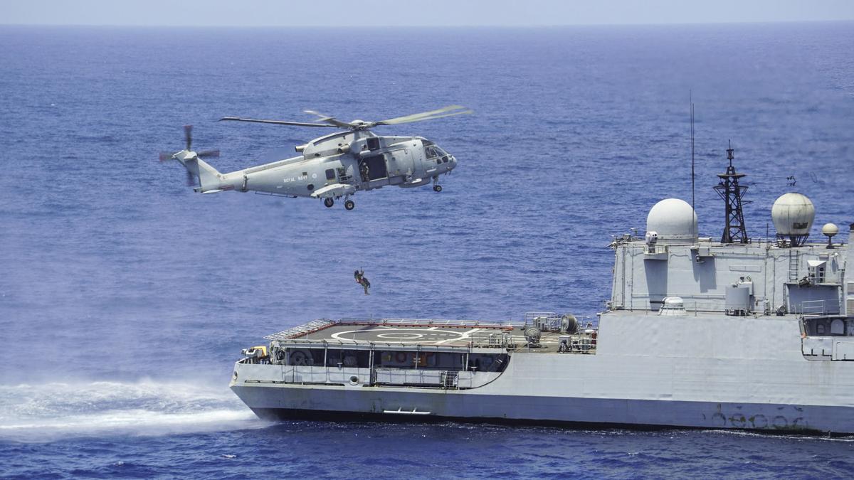 Indian, U.K. navies conduct joint exercise in North Arabian Sea