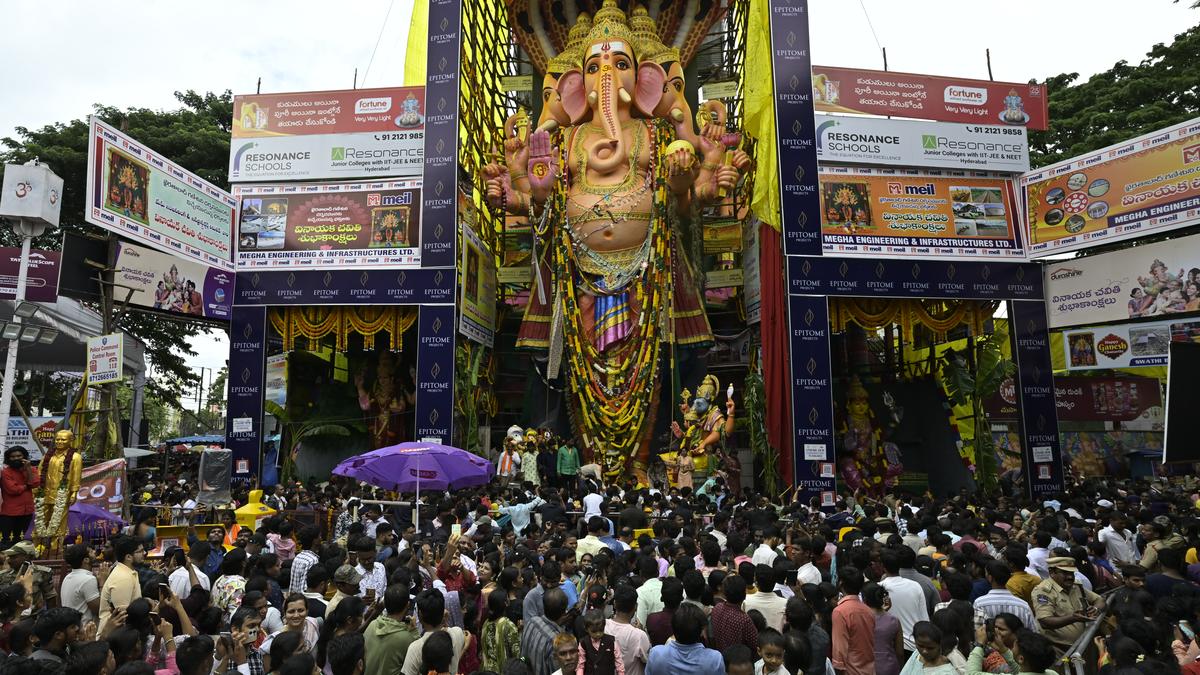 Crowds surge to catch glimpse of 69-foot Bada Ganesh as Hyderabad prepares for mega procession