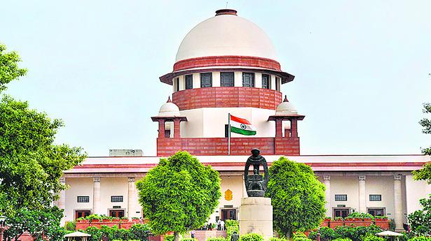 uddhav-loyalists-seek-urgent-hearing-of-plea-against-eci-proceedings-on-shinde-s-claim