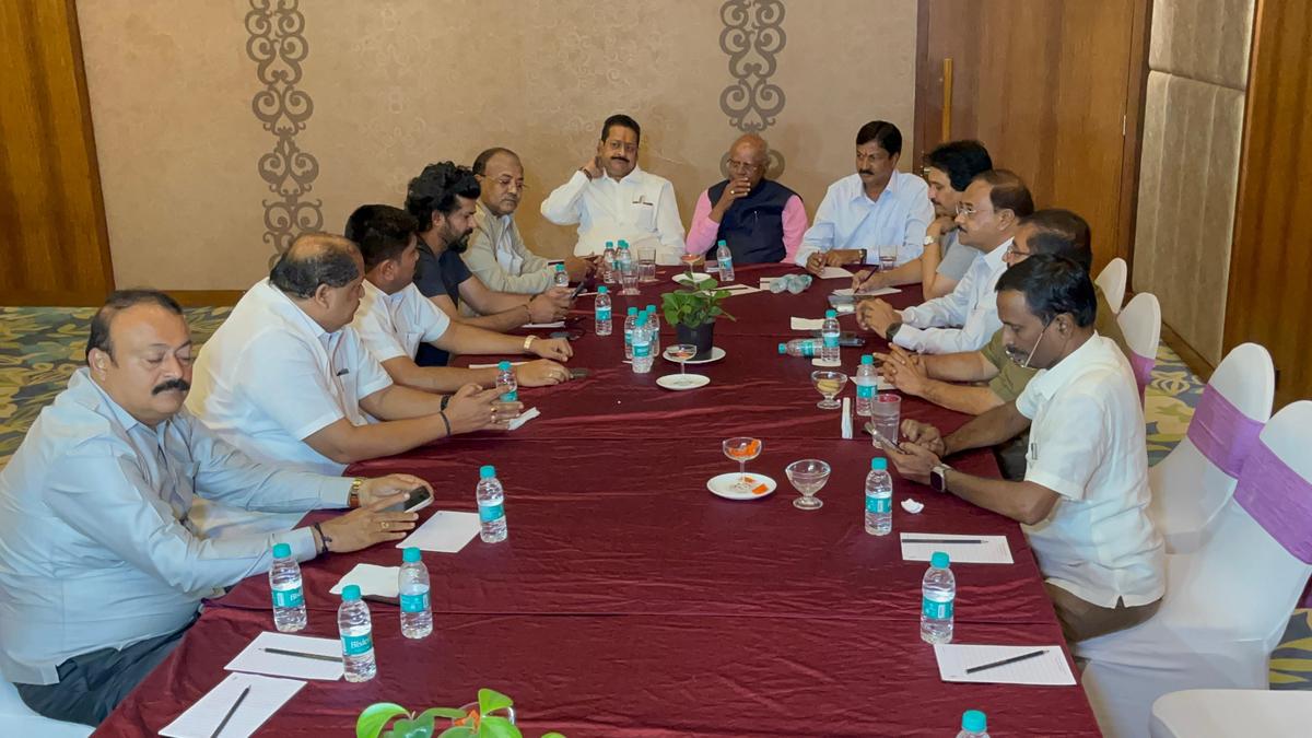Meeting of BJP ‘disgruntled’ leaders in Belagavi leads to speculation of rebellion