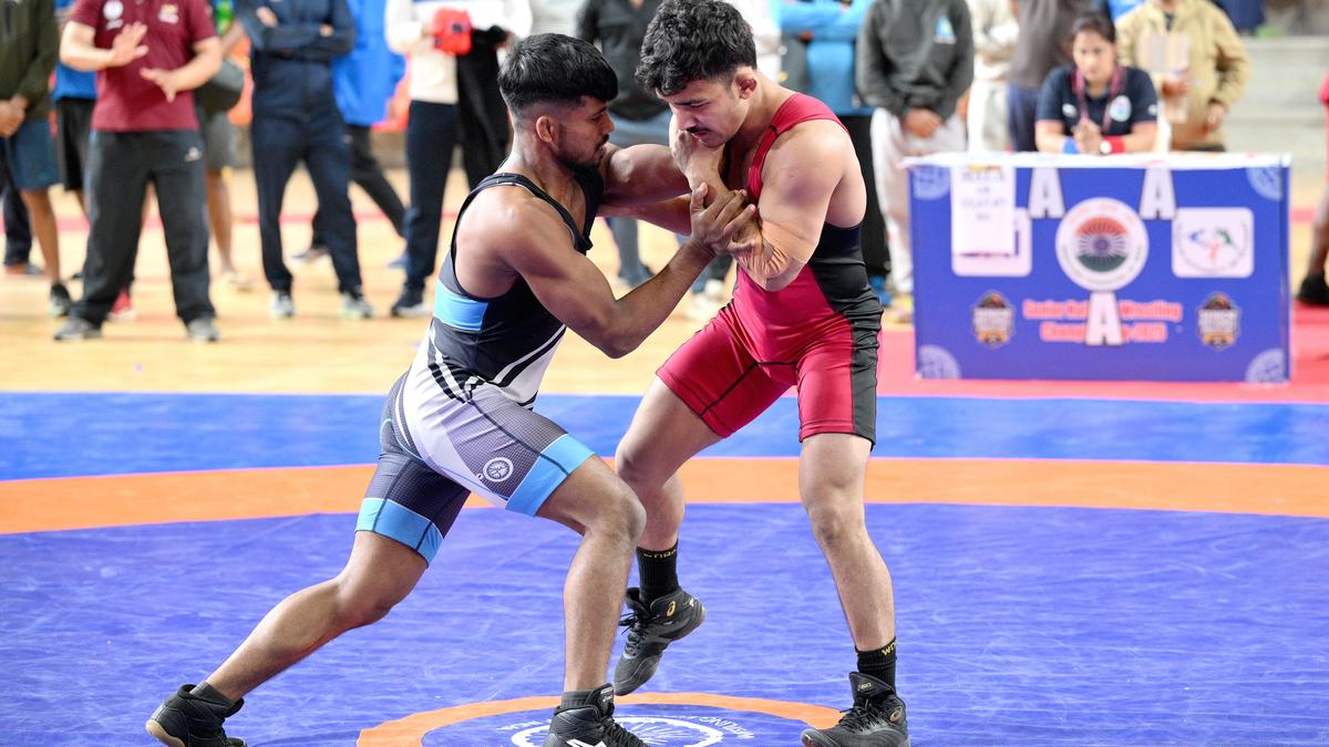 National Wrestling | Valiant Lalit subdues More’s challenge to retain his crown