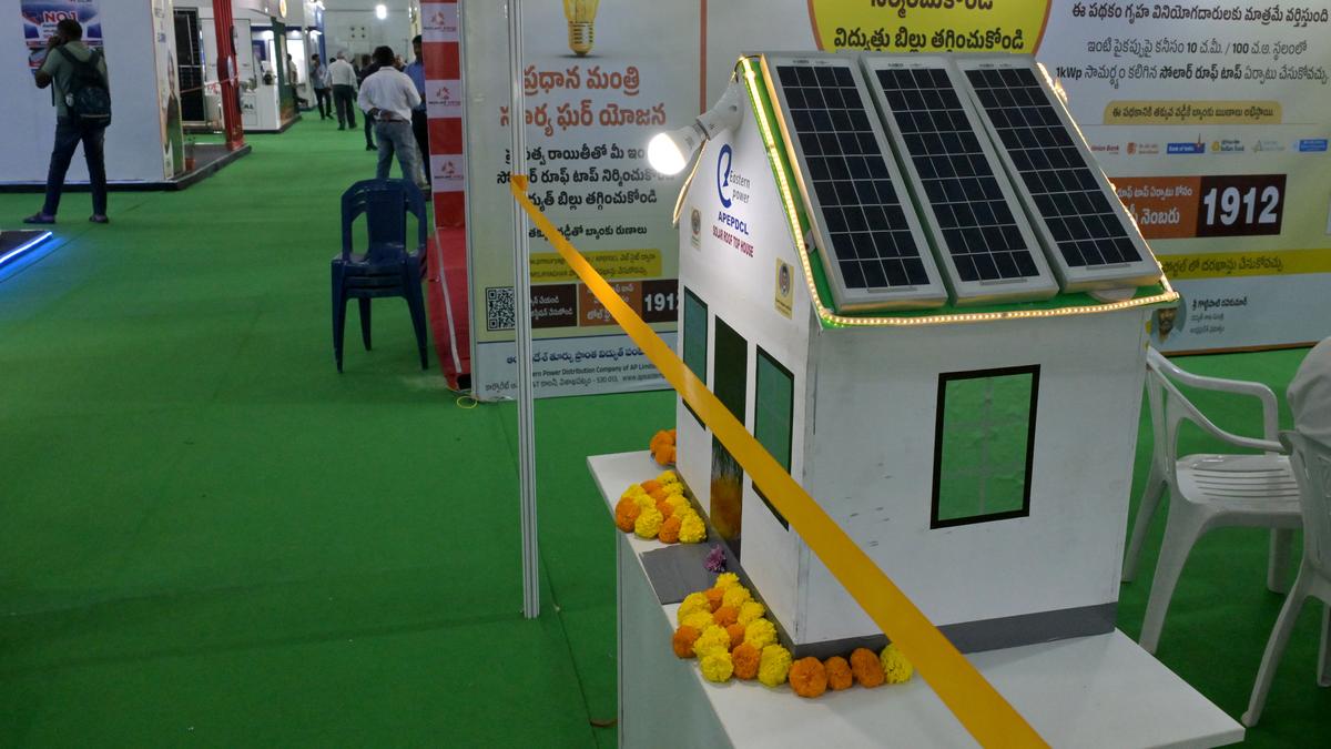 Rajya Sabha member stresses on importance of solar energy awareness at expo