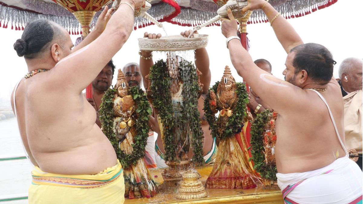 TTD organises ‘Thirumanjanam’ and ‘Chakrasnanam’ at Prayagraj