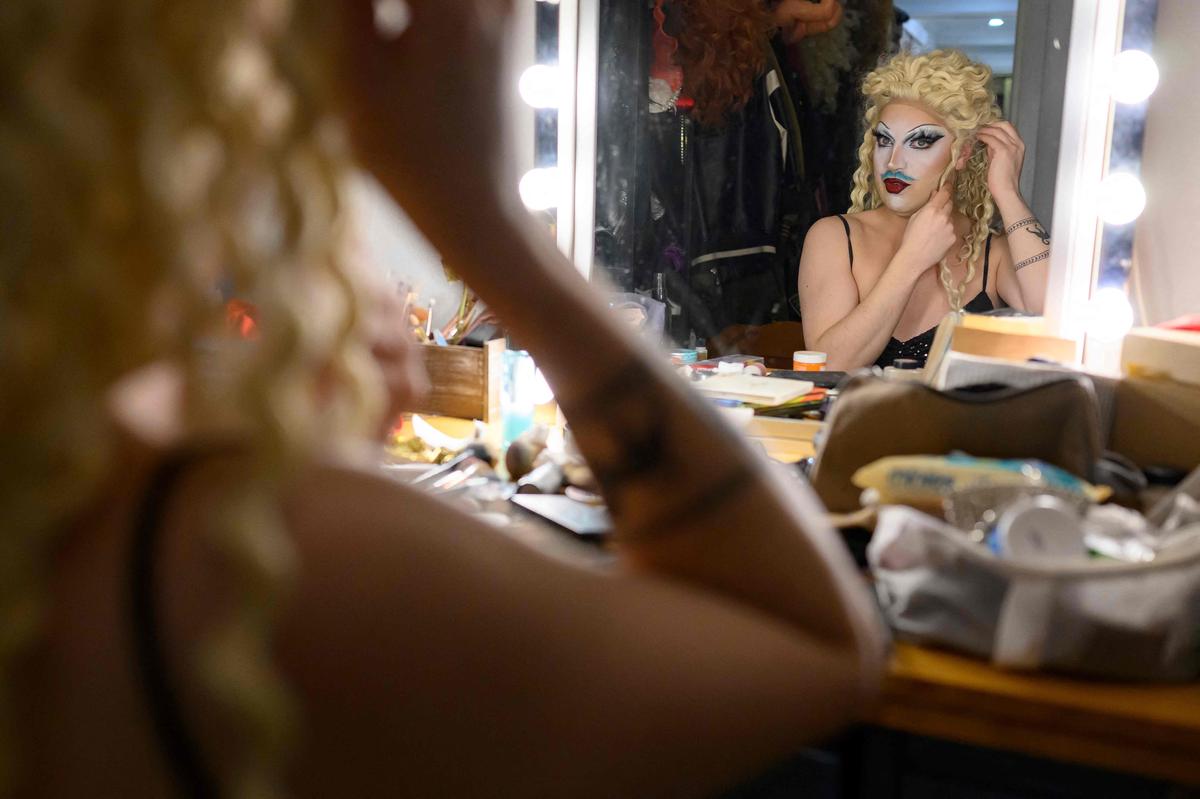 Drag Queen Florence Konstantina Delight prepares before taking to the stage at one of Istanbul's LGBT+ nightclubs in Istanbul on November 1, 2025. Drag Queen Florence Konstantina Delight prepares before taking to the stage at one of Istanbul's LGBT+ nightclubs in Istanbul on November 1, 2025.
