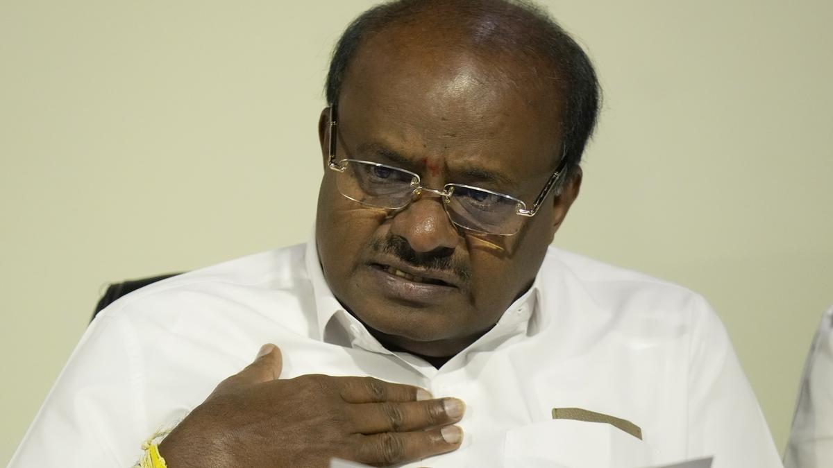 JD(S) leader H.D. Kumaraswamy promises unconditional support if Congress government makes honest attempt to uplift oppressed sections in Karnataka