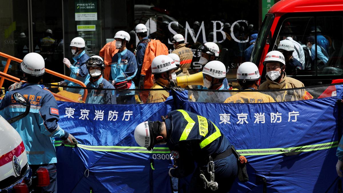 Around 20 injured in spraying incident in Tokyo mall