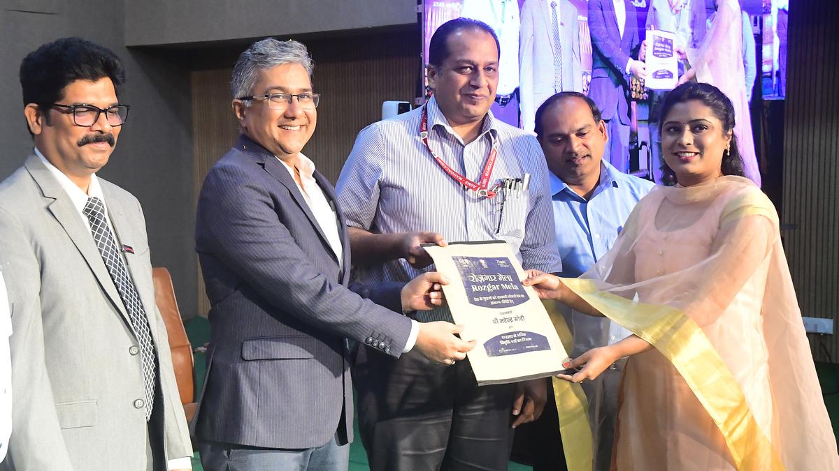 209 job aspirants in A.P. receive appointment orders in Rozgar Mela