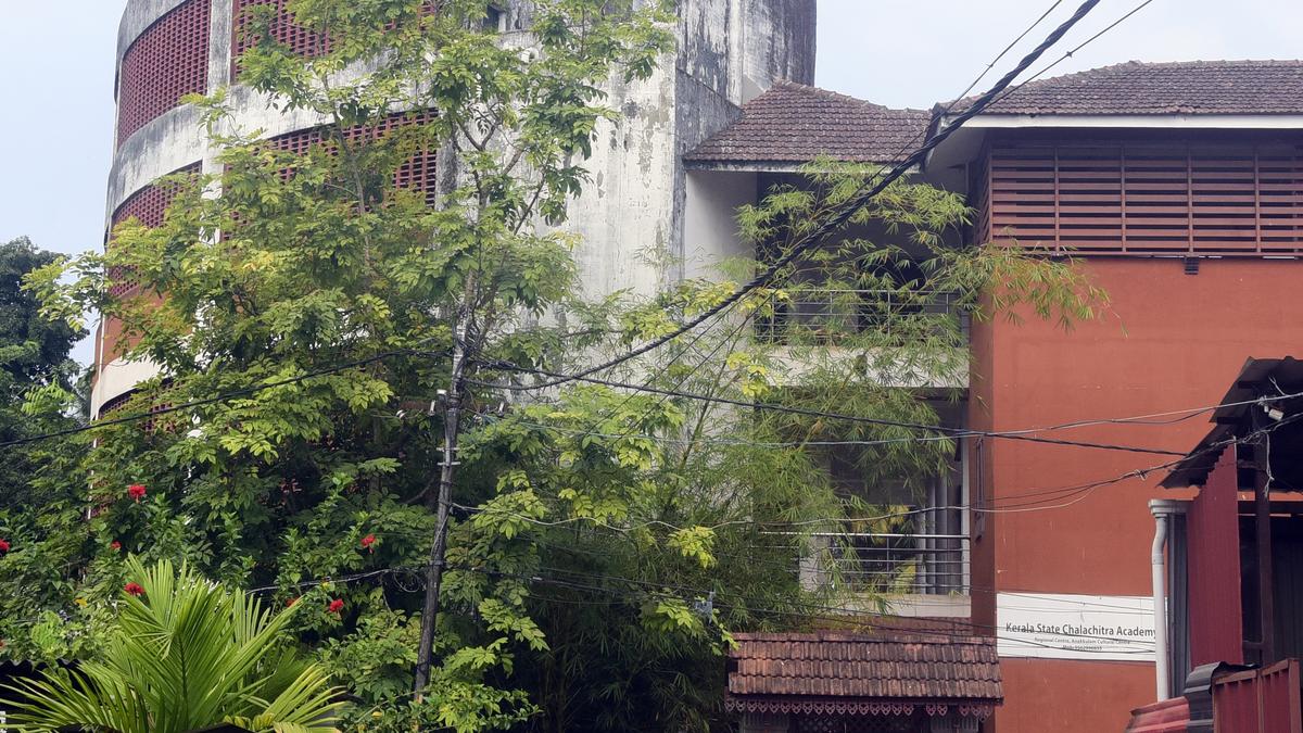 Kozhikode Corporation plans to revive Anakkulam cultural centre