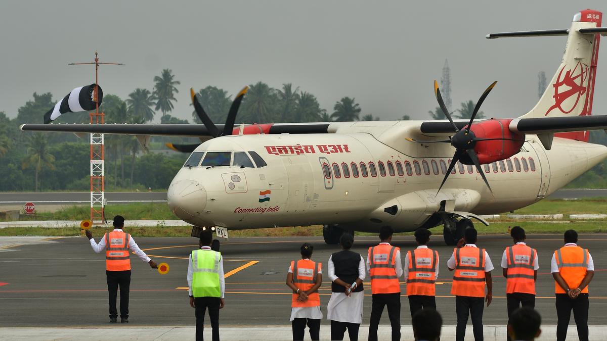 Passenger flight service resumes at Salem Airport after two years The