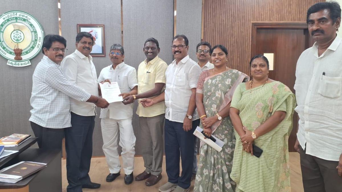 A.P. JAC submits representation to Finance Minister over pending DA/DR arrears