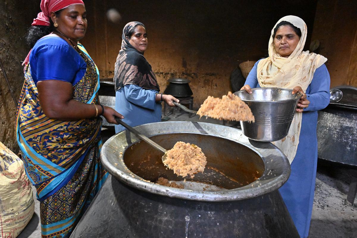 The all-women team that prepared a mammoth feast for over 500 people