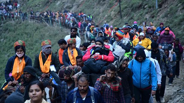Pilgrims head for Amarnath cave in Kashmir on Day 1 of yatra